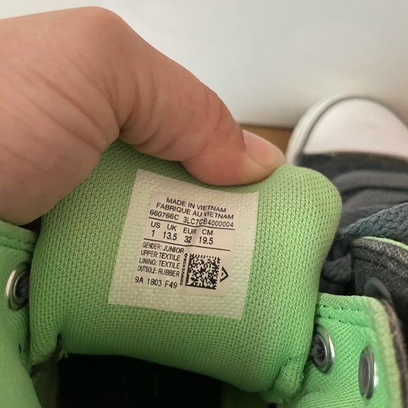 🛑SOLD🛑 Converse Chuck Taylor All Star High GS - Picture 6 of 6